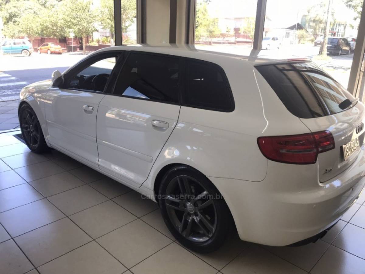 AUDI - A3 - 2011/2012 - Branca - Sob Consulta