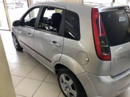 FORD - FIESTA - 2011/2011 - Prata - Sob Consulta