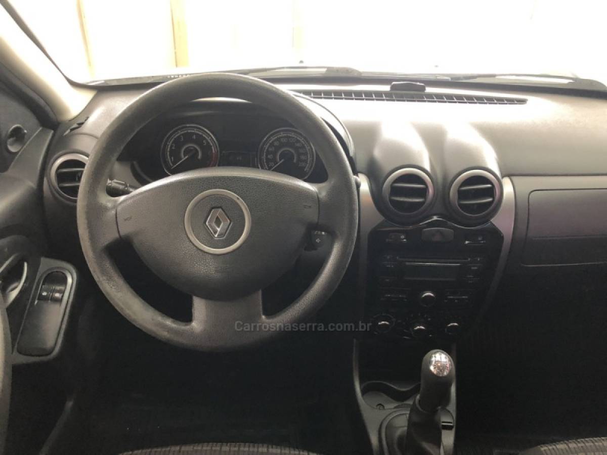 RENAULT - SANDERO - 2014/2014 - Prata - Sob Consulta